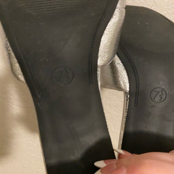 Metallic silver mules - Picture 3 of 8